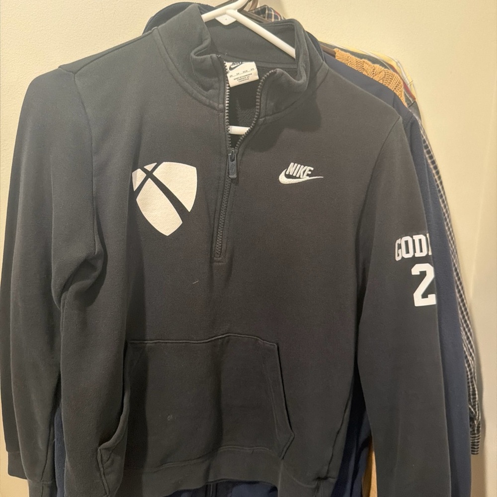 Nike Men's Gray Zip-Up Sweater